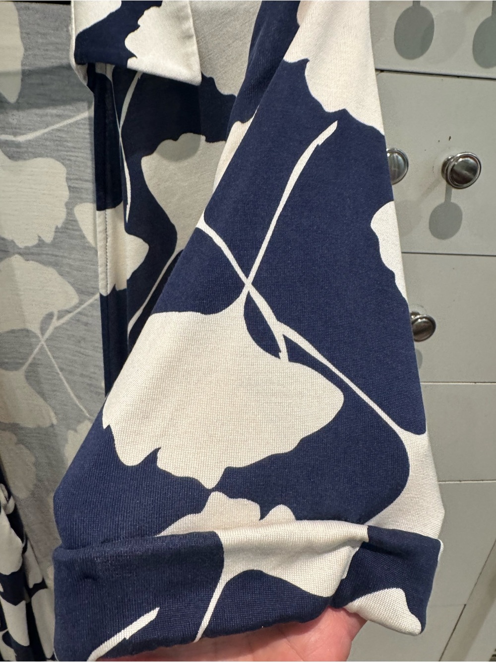 Diane Von Furstenberg Navy and White Printed Wrap Dress - Picture 5 of 7